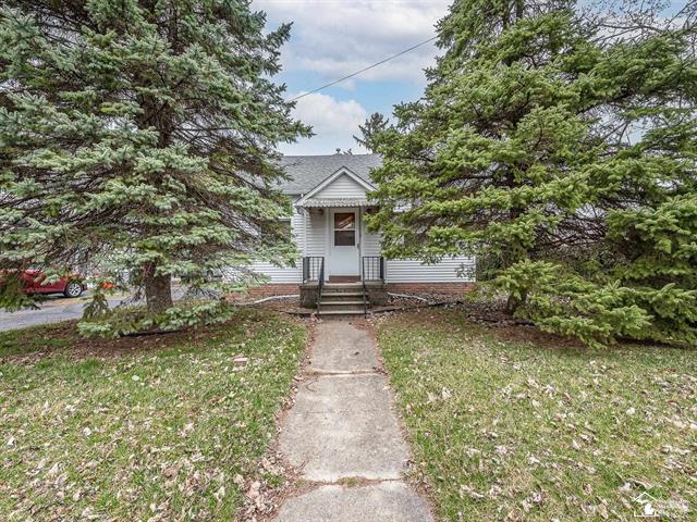 front view picture of 620 Palmwood Avenue, Monroe, MI. 48161