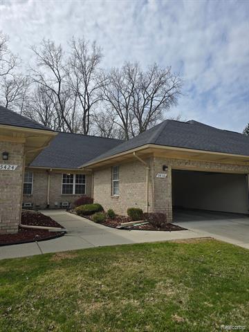 front view picture of 5416 Seabreeze Lane, Sterling Heights, MI. 48310