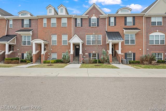 front view picture of 47713 Hillcrest Drive, Northville, MI. 48168
