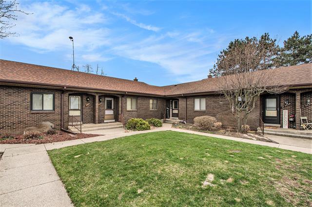 front view picture of 7026 Gardenview Court Sw, Byron Center, MI. 49315