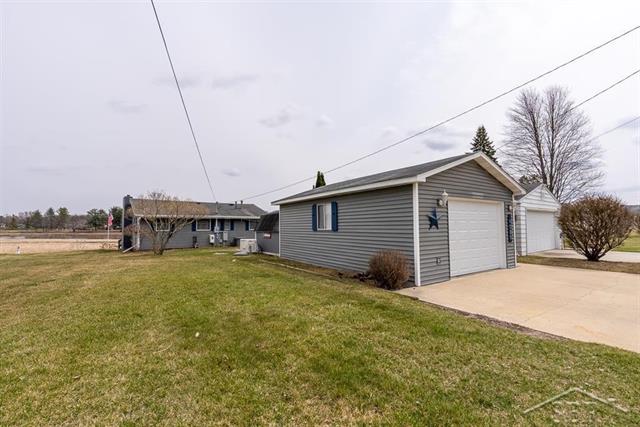 front view picture of 4586 N Verity Road, Sanford, MI. 48657