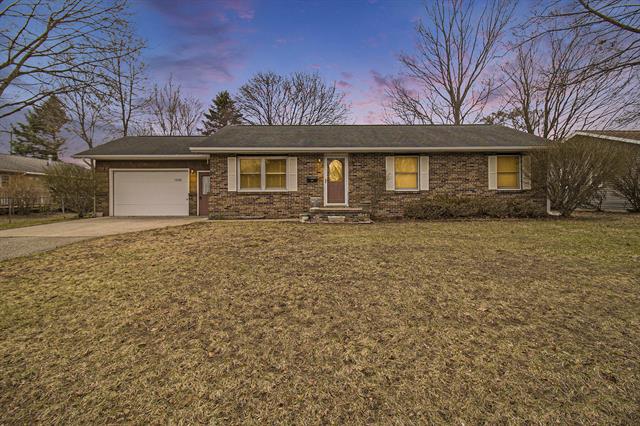 front view picture of 1350 Cornell Street, Manistee, MI. 49660