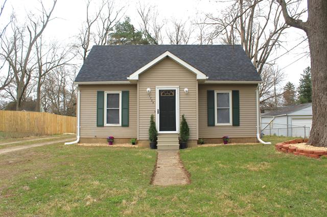front view picture of 1705 Baker Drive, Kalamazoo, MI. 49001