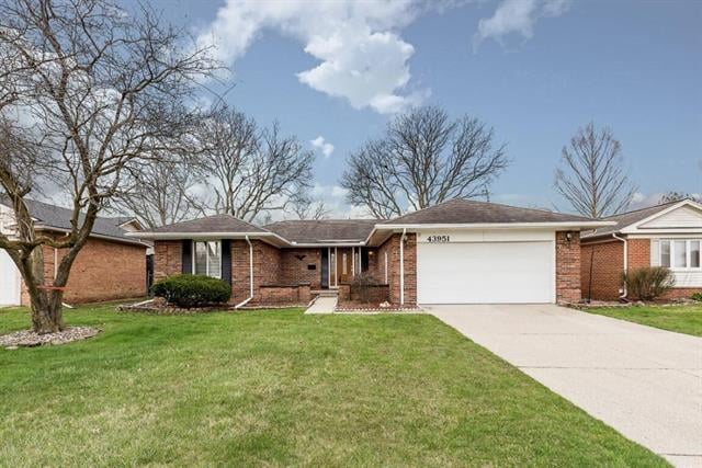 front view picture of 43951 Bannnockburn Drive, Canton, MI. 48187