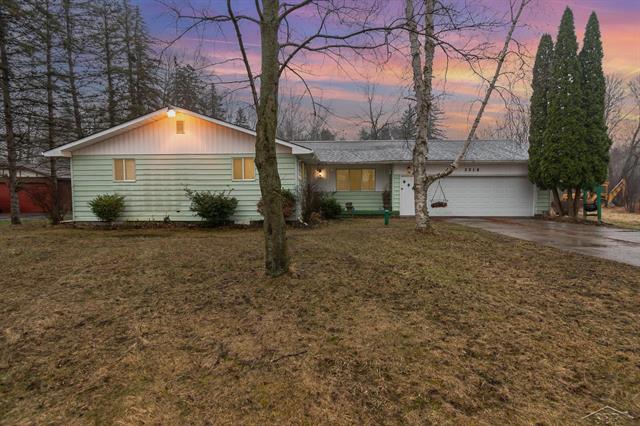 front view picture of 2318 E Curtis Road, Birch Run, MI. 48415