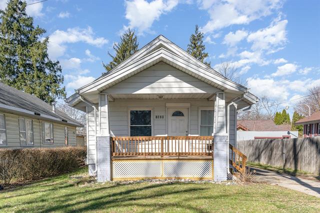 front view picture of 1629 N Oakley Street, Saginaw, MI. 48602
