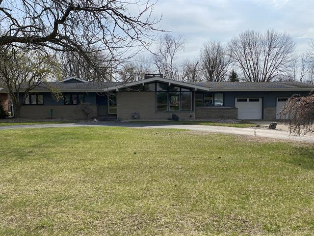 front view picture of 593 N Union City Road, Coldwater, MI. 49036