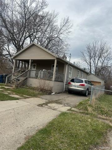 front view picture of 812 Remington Avenue, Flint, MI. 48507