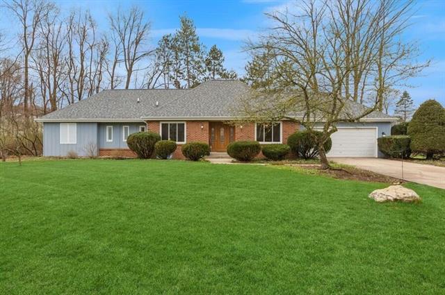 front view picture of 1500 Valley View Drive, Niles, MI. 49120