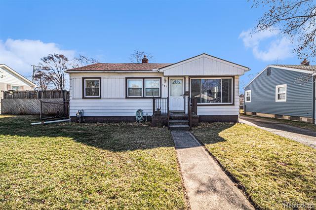 front view picture of 581 Wharton Street, Ypsilanti, MI. 48198