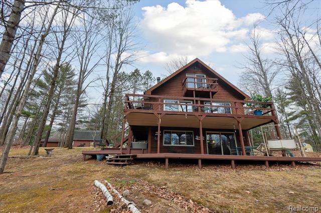 front view picture of 1072 Rivers Terrace Road, Gladwin, MI. 48624