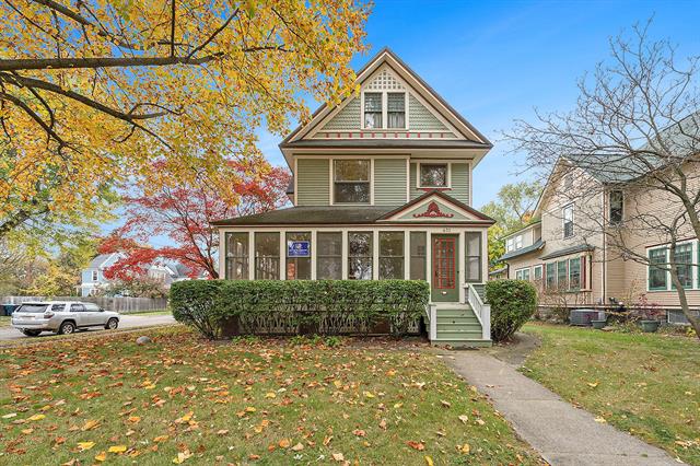 front view picture of 431 Park Place, Kalamazoo, MI. 49001
