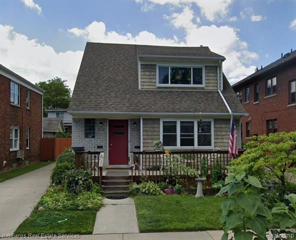 front view picture of 1337 Somerset Upper, Grosse Pointe, MI. 48230