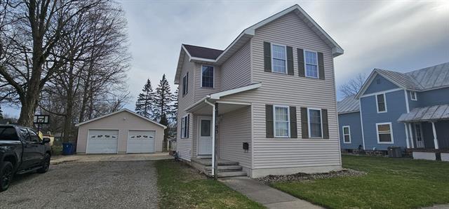 front view picture of 93 Henry Street, Coldwater, MI. 49036