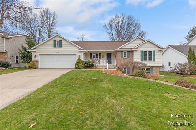 front view picture of 2488 Bowenton Place Sw, Wyoming, MI. 49519