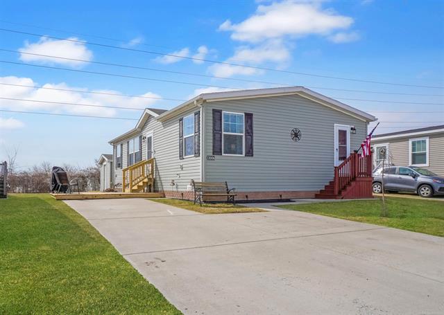 front view picture of 33006 Primrose Court, New Haven, MI. 48048