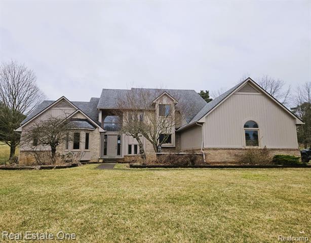 front view picture of 13585 Merrie Meadow Lane, South Lyon, MI. 48178