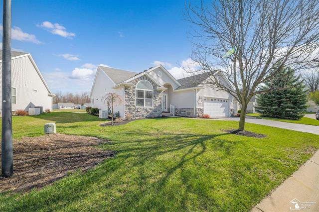 front view picture of 2360 Fountain Circle, Lambertville, MI. 48144