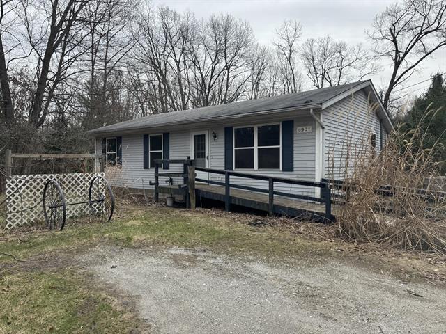 front view picture of 6901 Evanston Avenue, Muskegon, MI. 49442