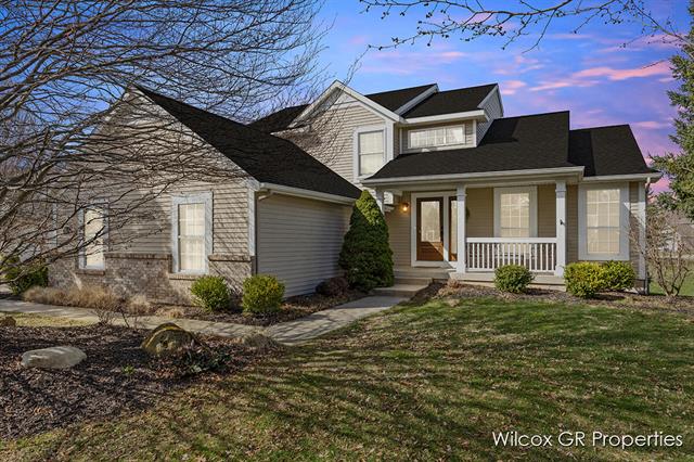 front view picture of 7915 Thornapple Club Drive Se, Ada, MI. 49301
