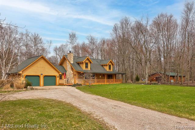 front view picture of 6939 Twin Creek Drive, Millington, MI. 48746