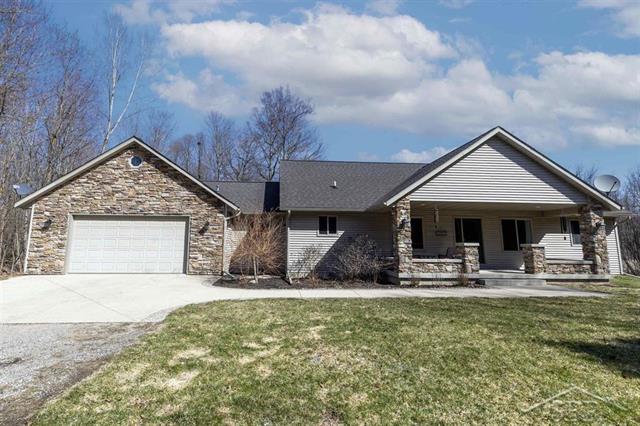 front view picture of 1978 W Stewart Road, Midland, MI. 48640