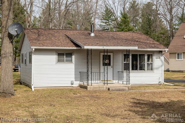 front view picture of 4094 Grass Lake Road, West Branch, MI. 48661