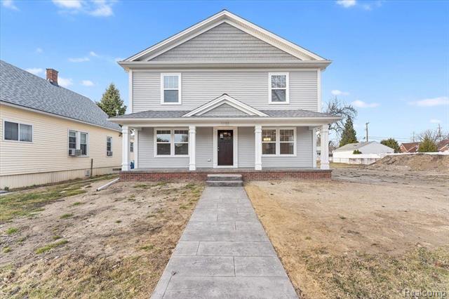 front view picture of 1132 Superior Boulevard, Wyandotte, MI. 48192