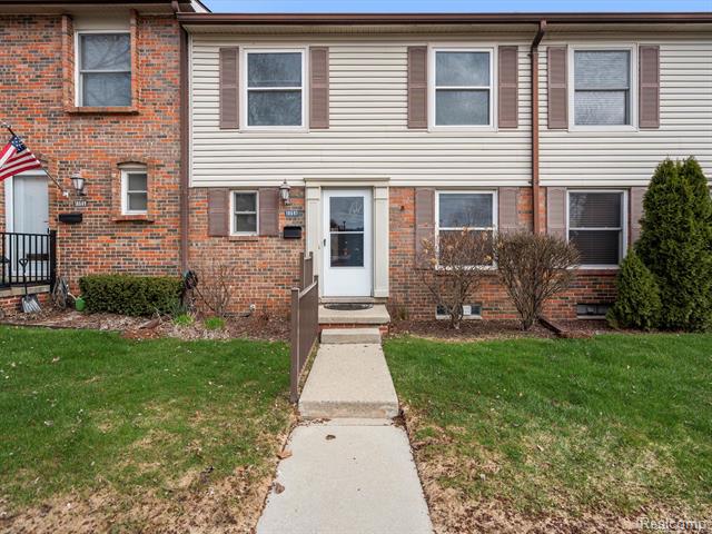 front view picture of 18691 Jamestown Circle, Northville, MI. 48168