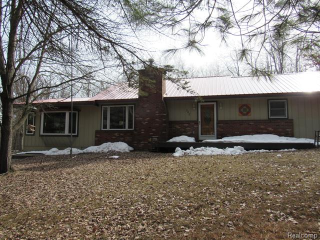 front view picture of 347 Deerskin Court, Roscommon, MI. 48653