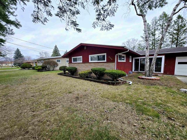front view picture of 2600 Linda Avenue, Saginaw, MI. 48603
