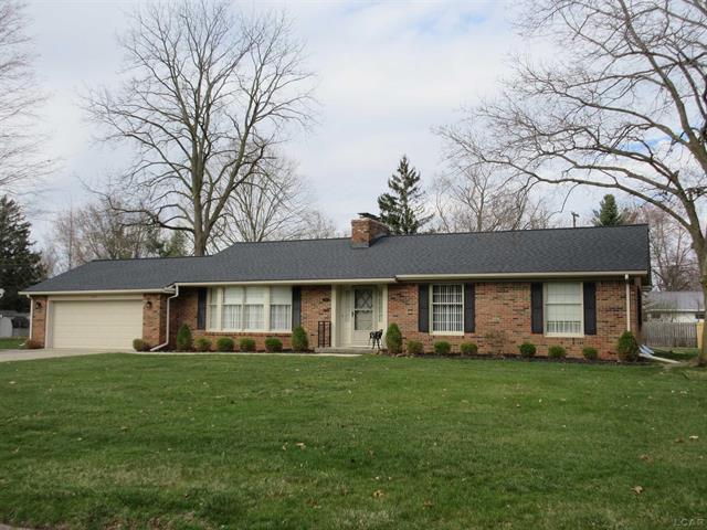 front view picture of 215 Park Street, Tecumseh, MI. 49286