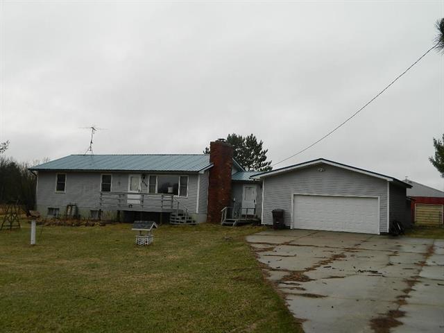 front view picture of 5735 Parker Road, Gladwin, MI. 48624