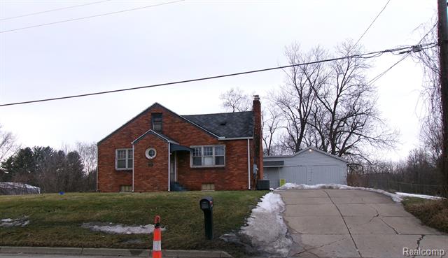 front view picture of 3052 S Center Road, Burton, MI. 48519