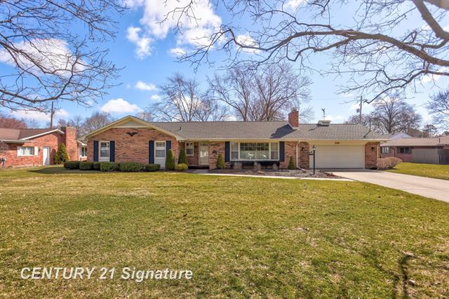 front view picture of 666 Belair Drive, Saginaw, MI. 48638