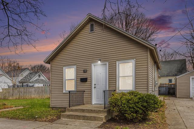 front view picture of 148 Gunnison Avenue Sw, Grand Rapids, MI. 49504