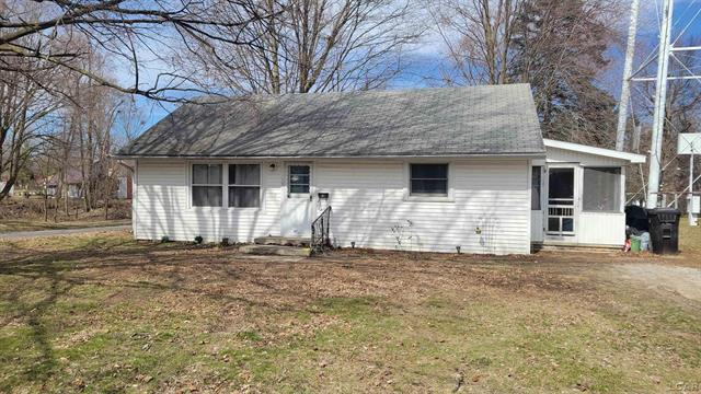 front view picture of 101 E Chestnut Street, Morenci, MI. 49256