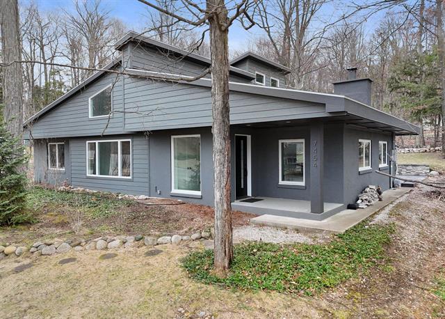 front view picture of 7454 Maple Terrace Avenue, Traverse City, MI. 49686