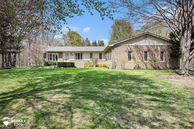 front view picture of 2690 Goodrich Road, Otter Lake, MI. 48464