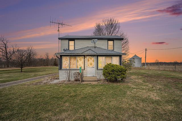 front view picture of 53987 Burlington Road, Marcellus, MI. 49067