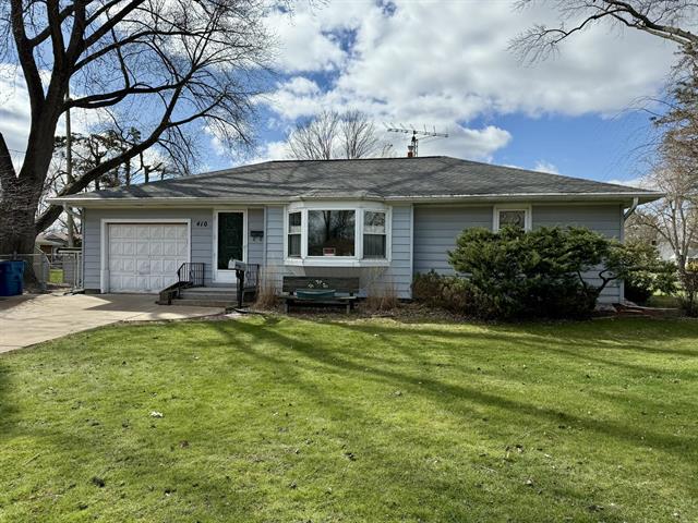 front view picture of 410 Meadow Drive, Battle Creek, MI. 49015