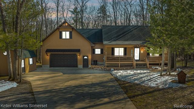 front view picture of 428 Crystal Lane, Roscommon, MI. 48653
