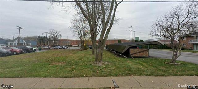 front view picture of 15156 Fairfield Street, Livonia, MI. 48154