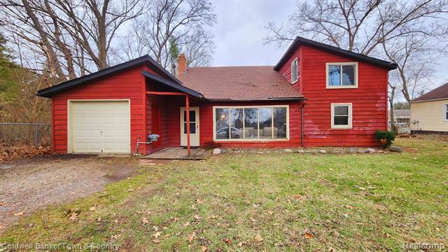 front view picture of 3703 Lancaster Drive, Pinckney, MI. 48169