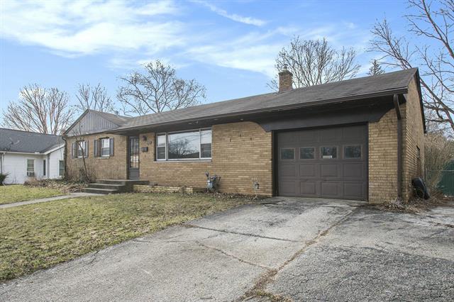 front view picture of 702 Clay Street, Niles, MI. 49120
