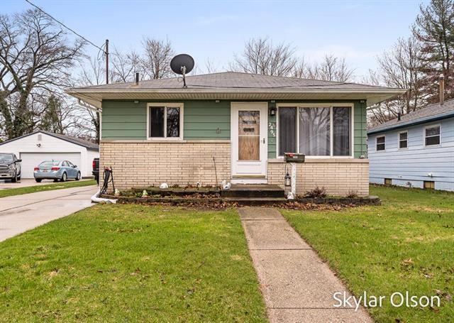 front view picture of 2495 Letart Avenue, Muskegon, MI. 49441