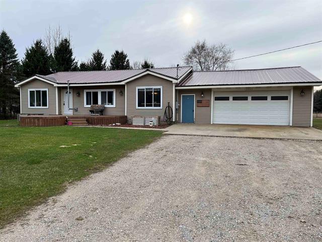 front view picture of 13942 Litchfield Road, Montrose, MI. 48457