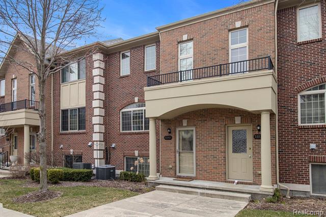 front view picture of 53142 Celtic Drive, Utica, MI. 48315