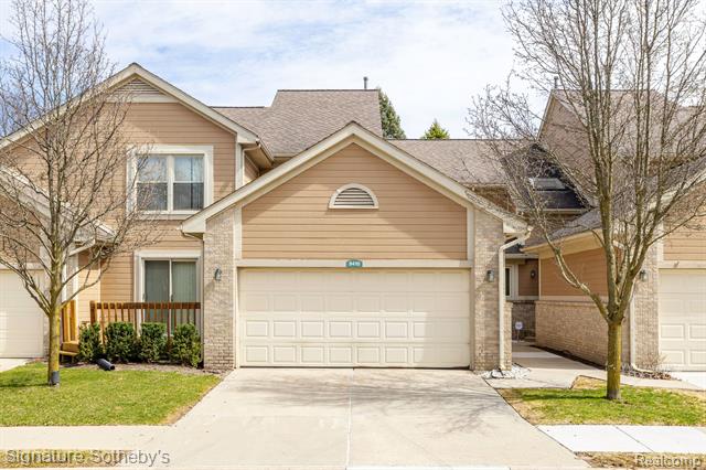 front view picture of 9410 Westwind Drive, Livonia, MI. 48150