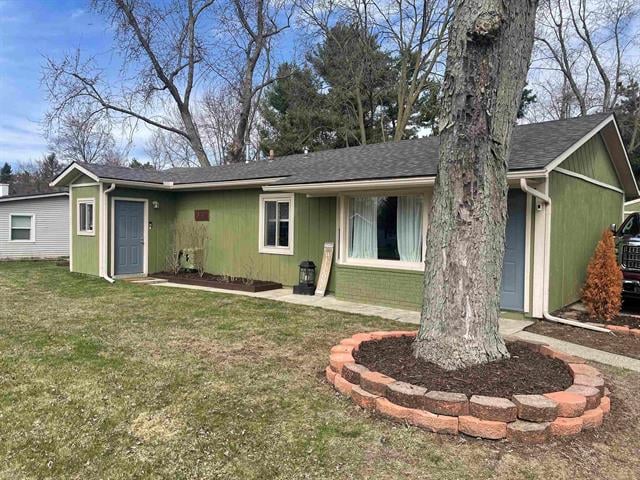 front view picture of 3747 Gainsesborough Street, Lake Orion, MI. 48359